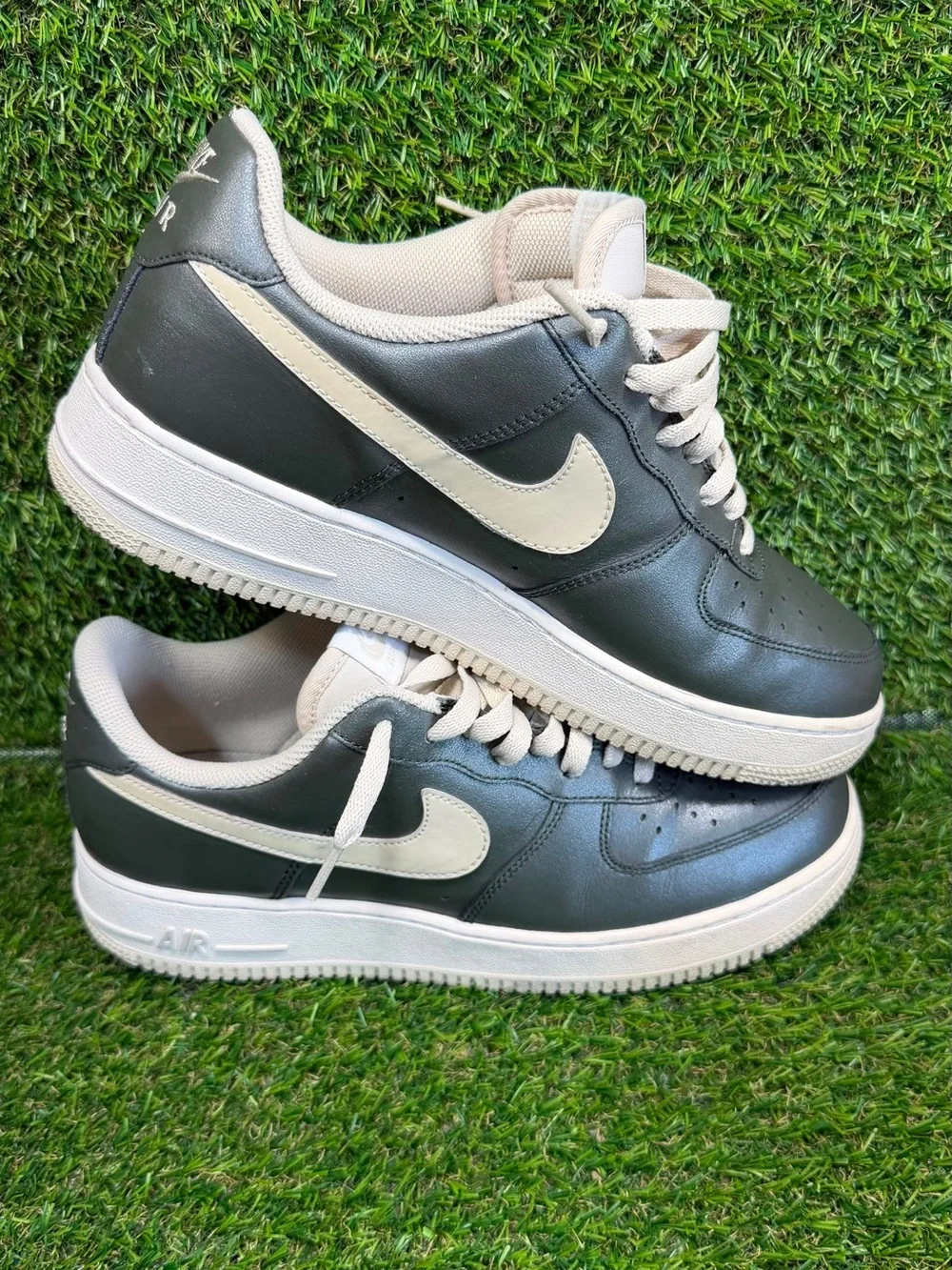 Vintage 2009 Nike Air Force 1 Low Premium Dark Army Sail315115-321 Size 11W 9.5M